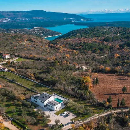 Martincic - 5 Stars Luxury With Pool Heating On 4000m2 * Rakalj