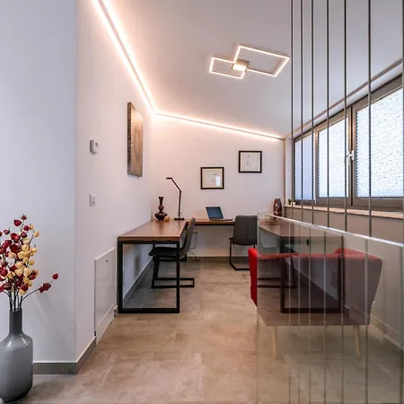 Martincic - 5 Stars Luxury With Pool Heating On 4000m2 ヴィラ