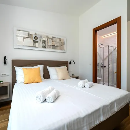 ヴィラ Martincic - 5 Stars Luxury With Pool Heating On 4000m2
