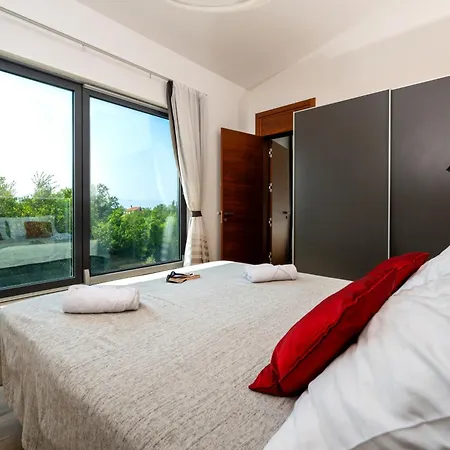 Martincic - 5 Stars Luxury With Pool Heating On 4000m2 ヴィラ