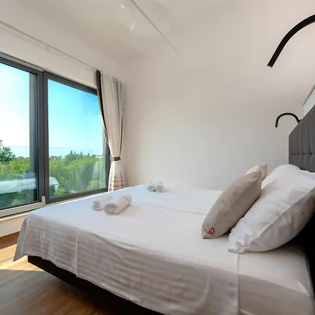 ヴィラ Martincic - 5 Stars Luxury With Pool Heating On 4000m2