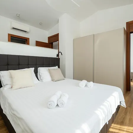 Martincic - 5 Stars Luxury With Pool Heating On 4000m2 ヴィラ *