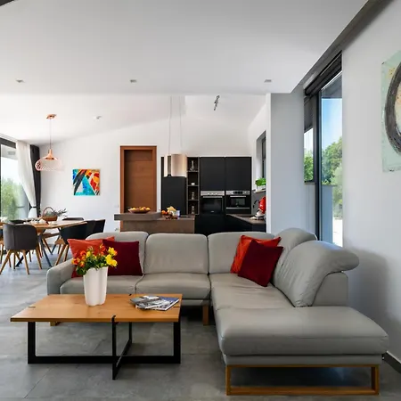 ヴィラ Martincic - 5 Stars Luxury With Pool Heating On 4000m2 *