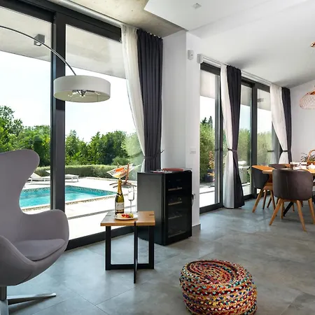 ヴィラ Martincic - 5 Stars Luxury With Pool Heating On 4000m2 Rakalj