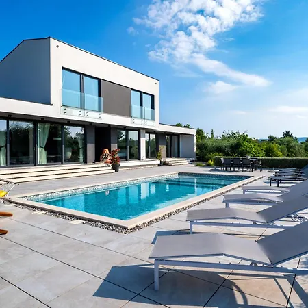 ヴィラ Martincic - 5 Stars Luxury With Pool Heating On 4000m2 *
