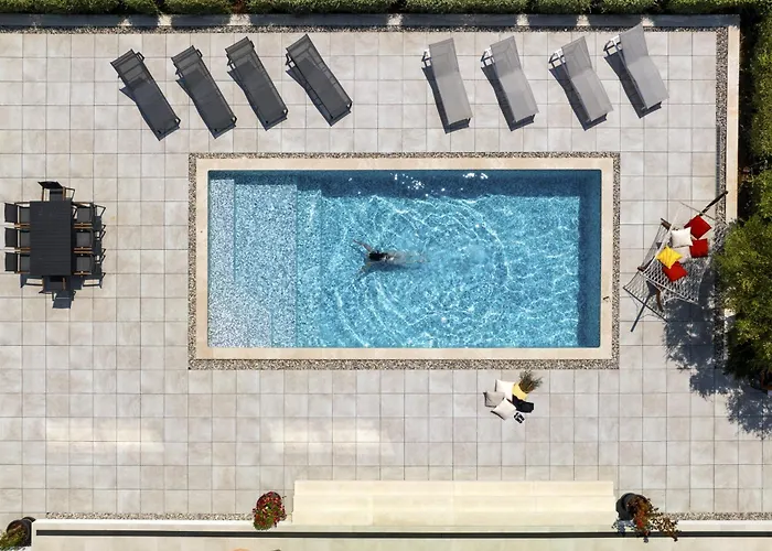 Martincic - 5 Stars Luxury With Pool Heating On 4000m2