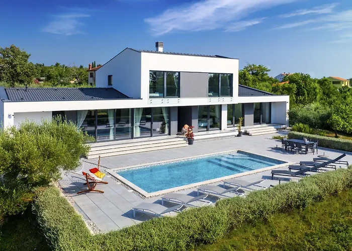 וילה Martincic - 5 Stars Luxury With Pool Heating On 4000m2 Rakalj