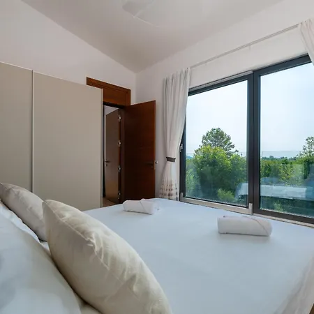 Martincic - 5 Stars Luxury With Pool Heating On 4000m2 *