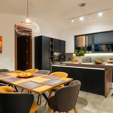 Martincic - 5 Stars Luxury With Pool Heating On 4000m2 * Rakalj